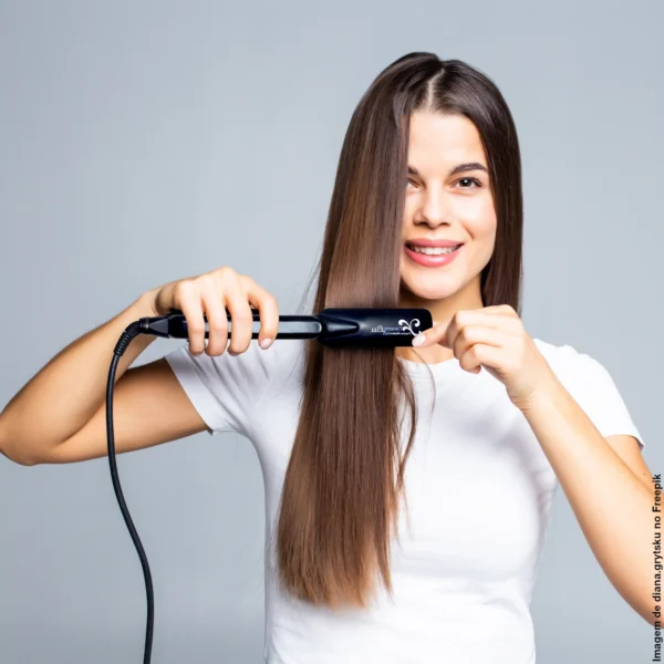 Prancha Alisadora (Chapinha) Ceramic Ion Liss NKS 40W TS-555 Bivolt